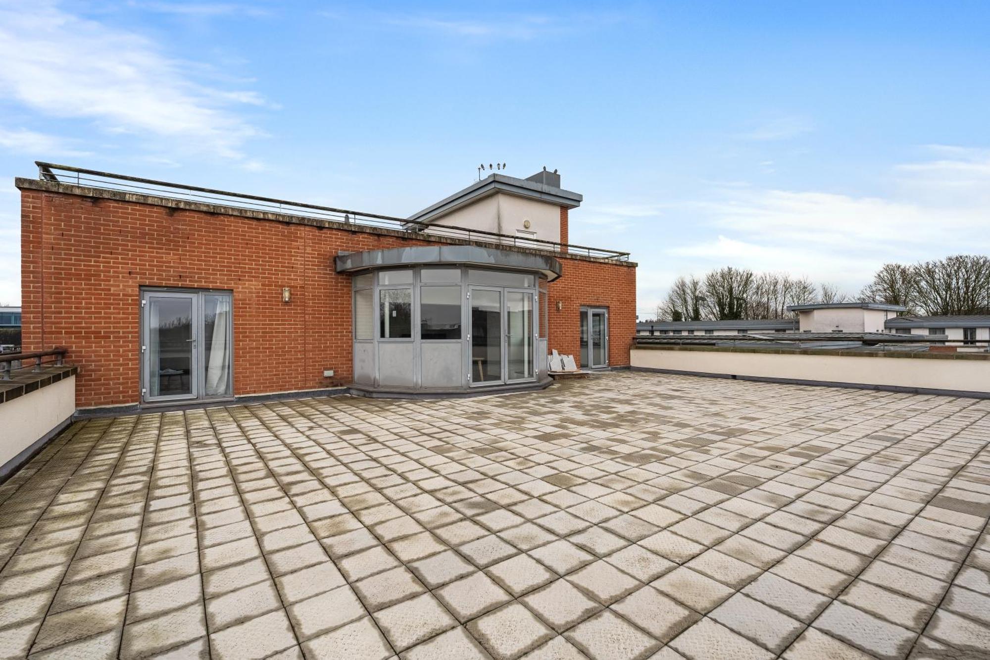 Long Letting - Luxurious 3 Bedroom Penthouse In City Centre - Parking Included! Chelmsford Bagian luar foto