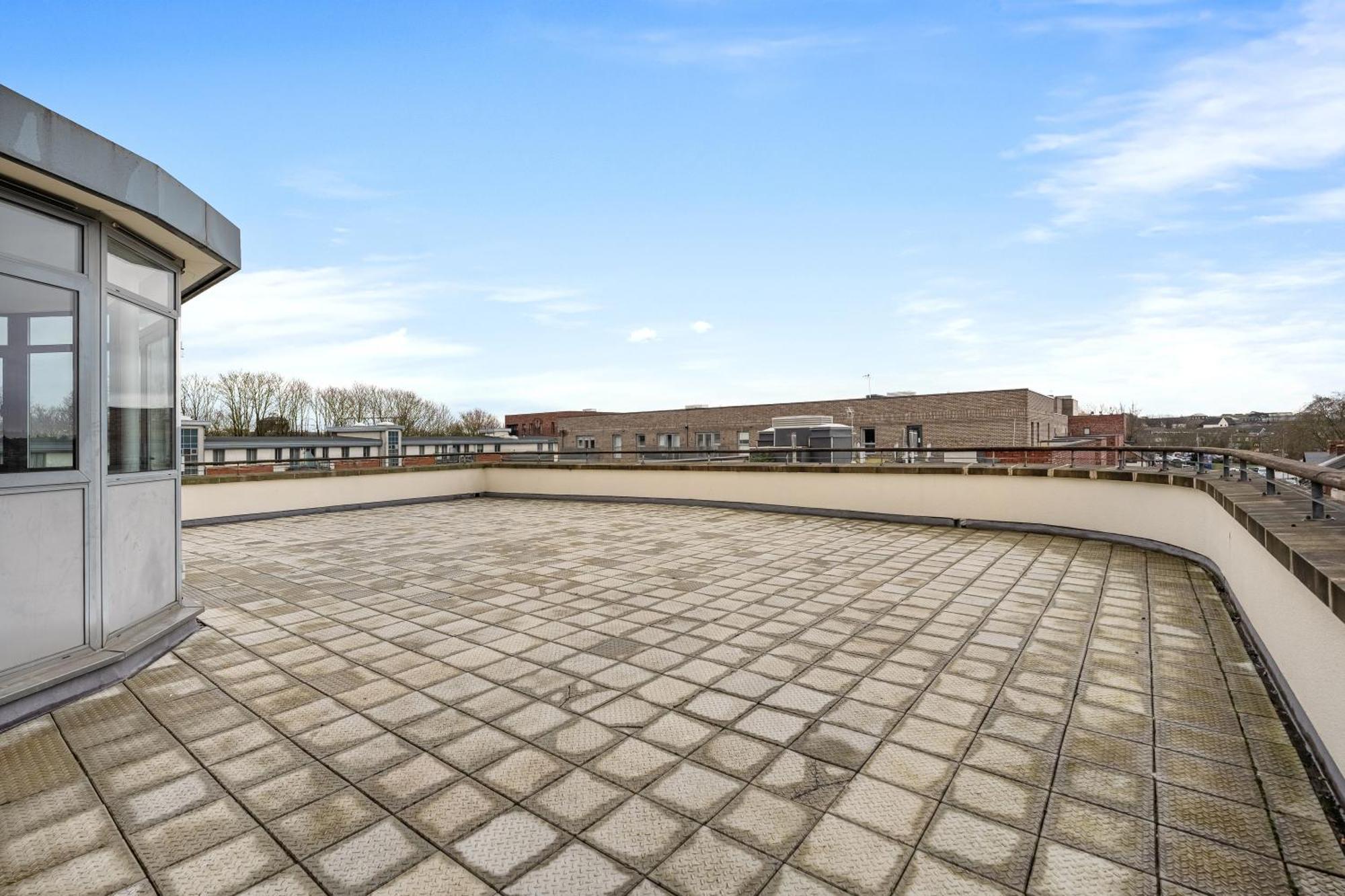 Long Letting - Luxurious 3 Bedroom Penthouse In City Centre - Parking Included! Chelmsford Bagian luar foto
